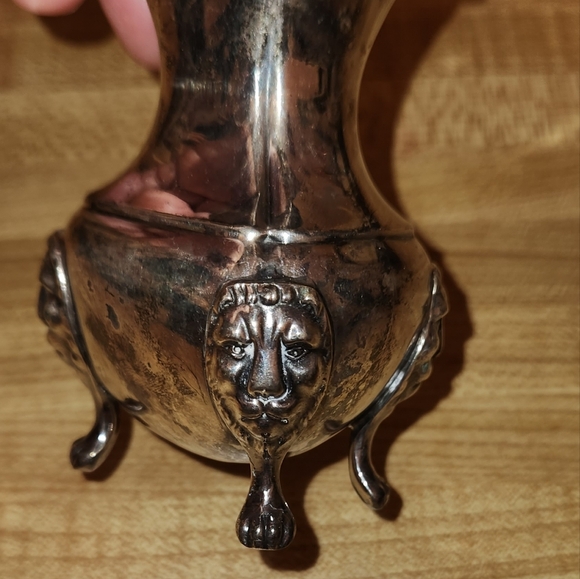 Vintage Silver Salt and Pepper Shakers   Ellis barker lion head footed - Picture 10 of 10
